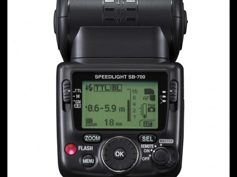Nikon SB-700